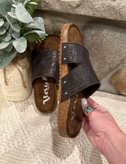 Jordyn Sandals *Chocolate