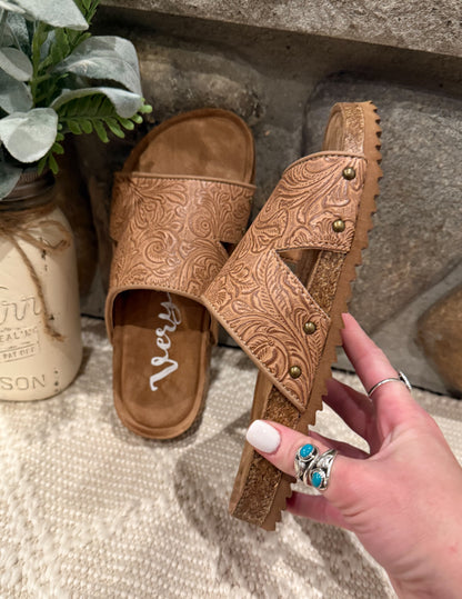 Jordyn Sandals *Tan