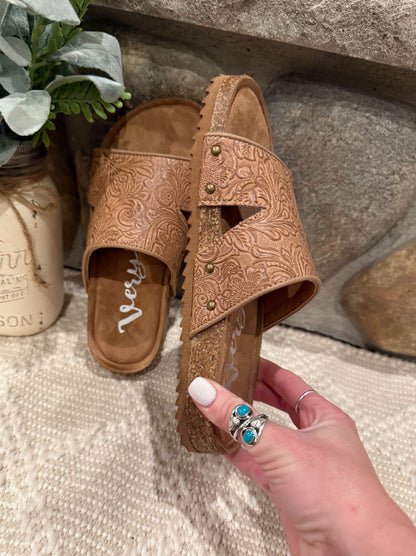 Jordyn Sandals *Tan