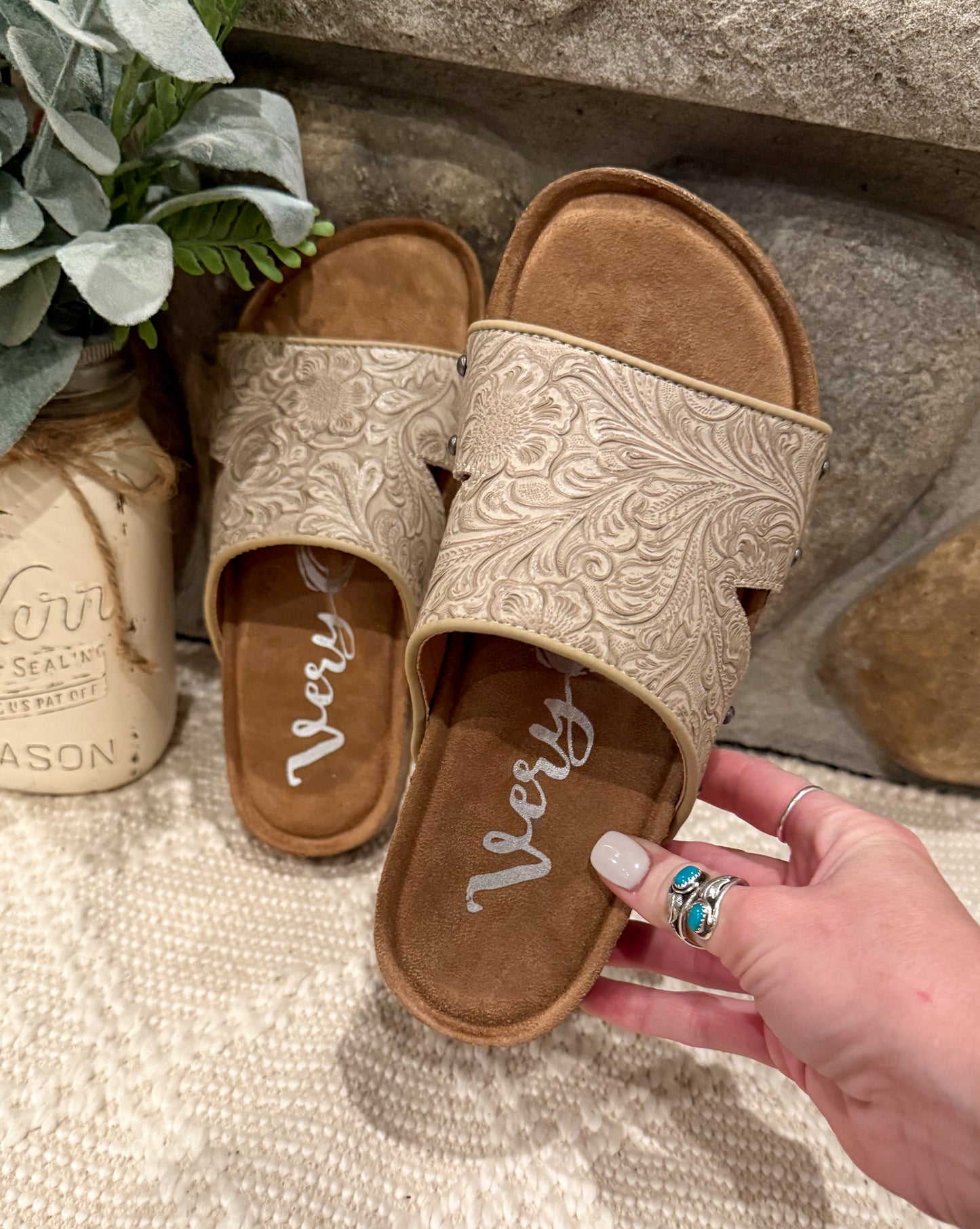 Jordyn Sandals *Taupe