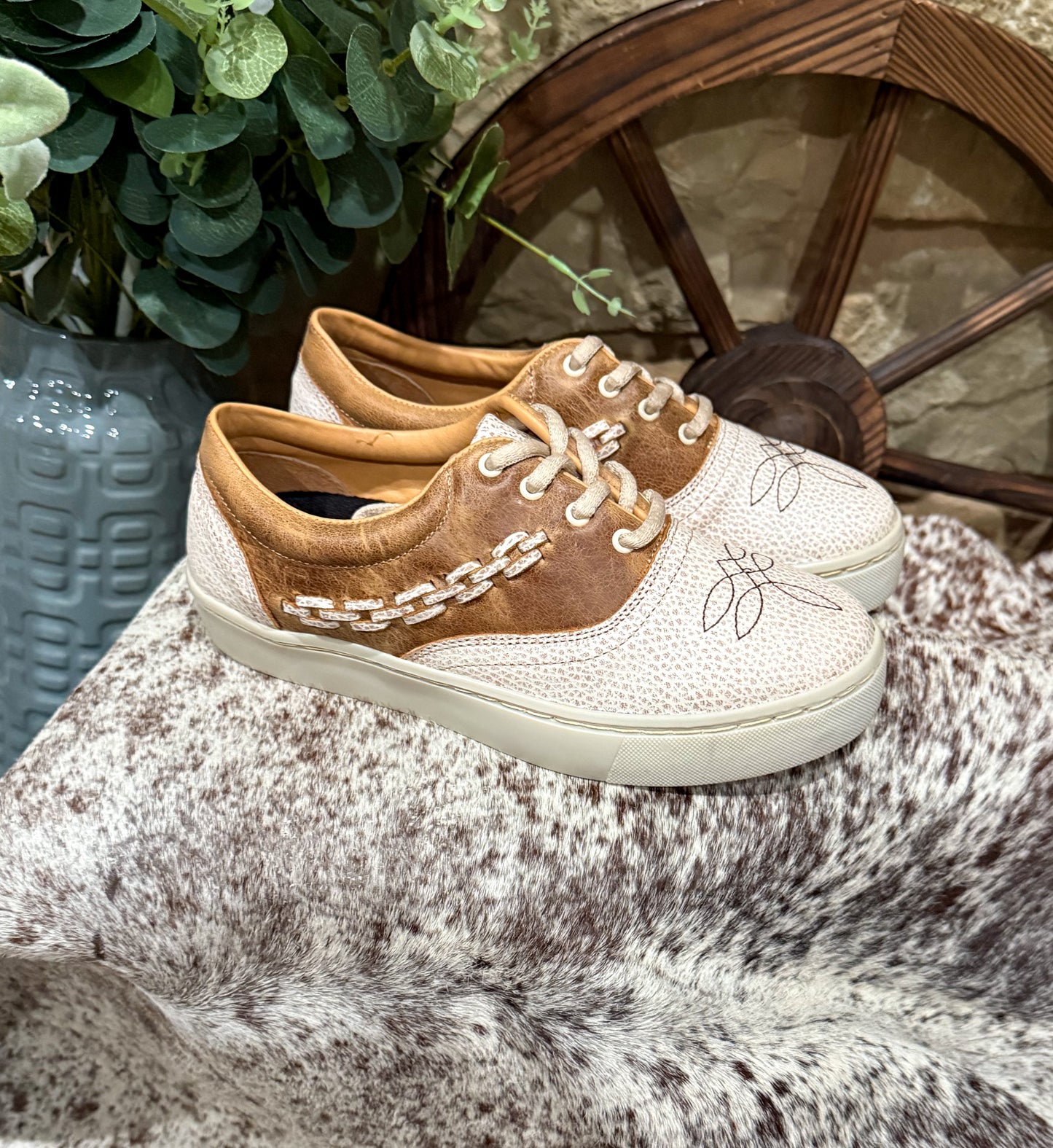Danielle Leather Tennis Shoes