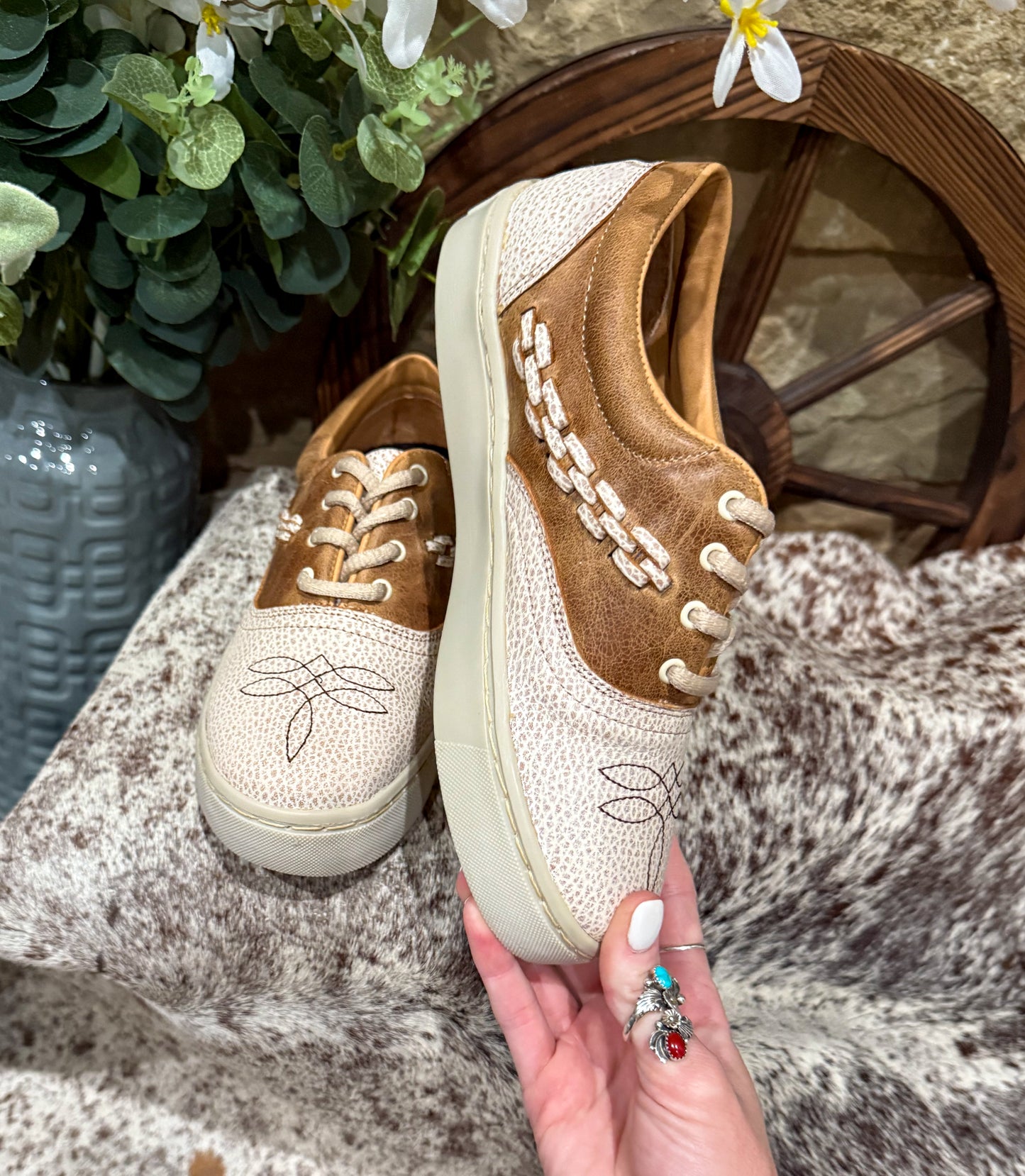 Danielle Leather Tennis Shoes