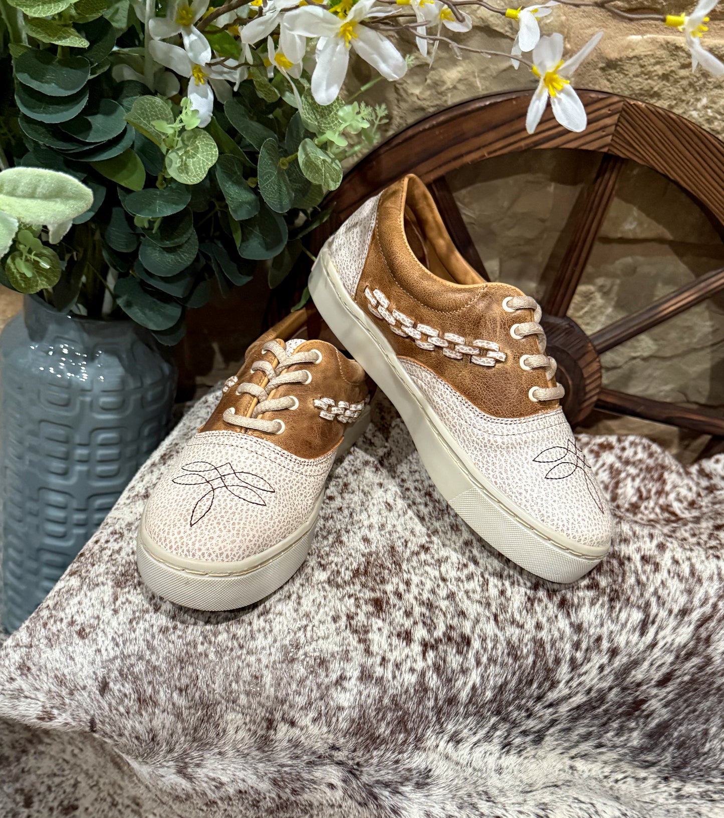 Danielle Leather Tennis Shoes
