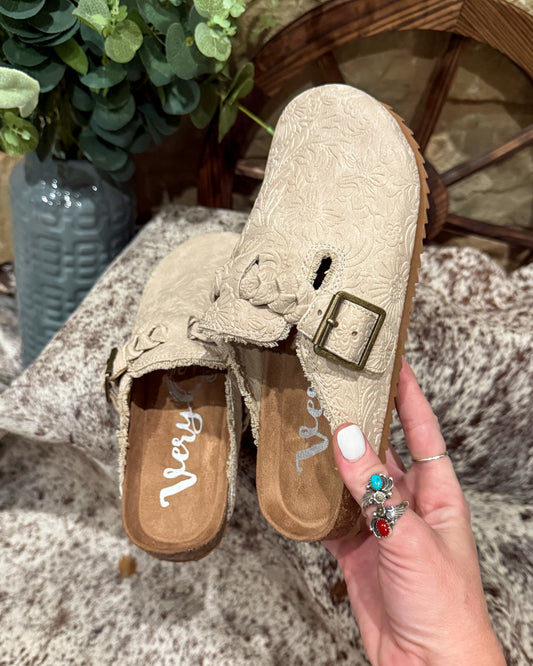 Iris Tooled Slip-Ons *Cream