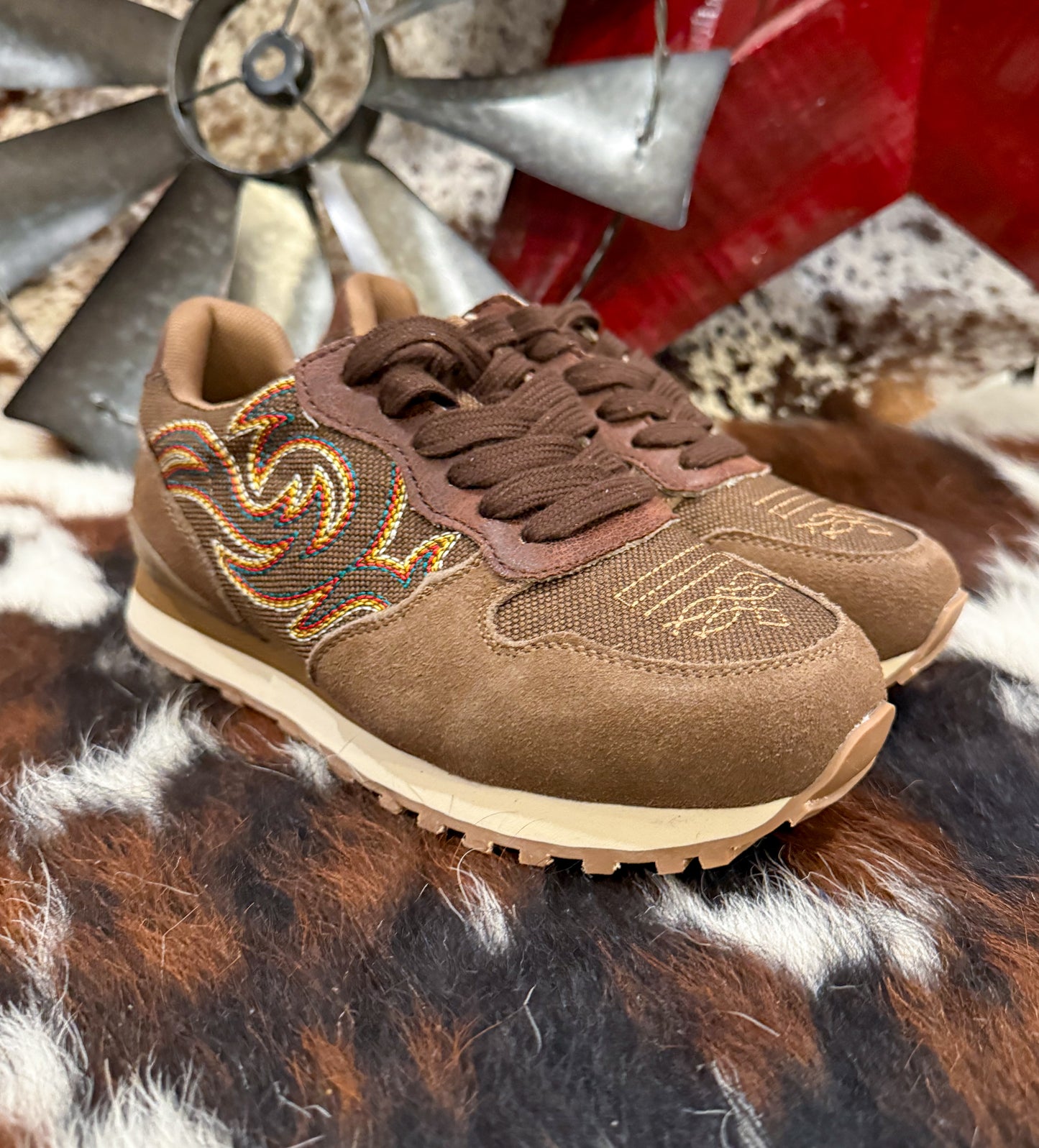 The Western Tennis Shoes *Brown