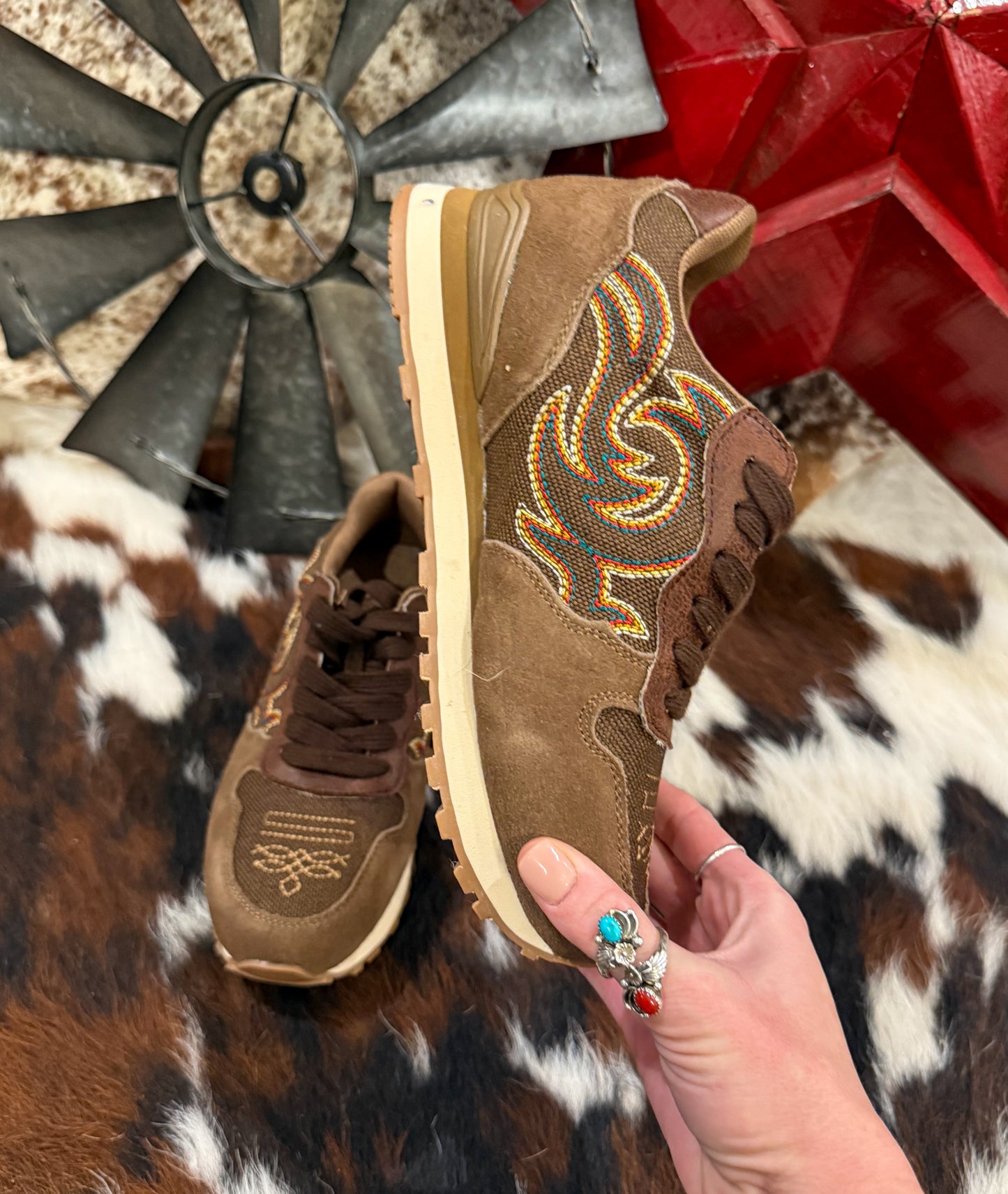 The Western Tennis Shoes *Brown