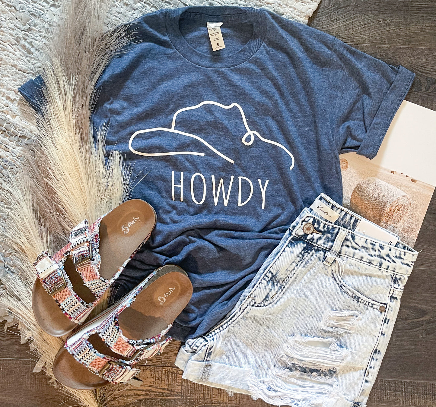 Howdy Tee